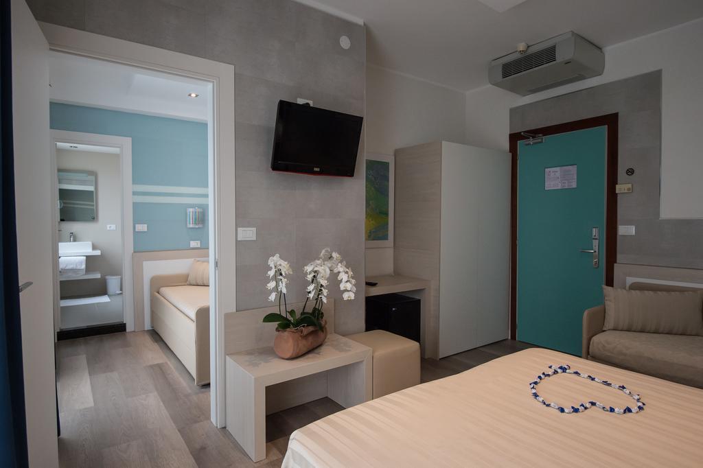 Hotel Colombo Jesolo Extérieur photo