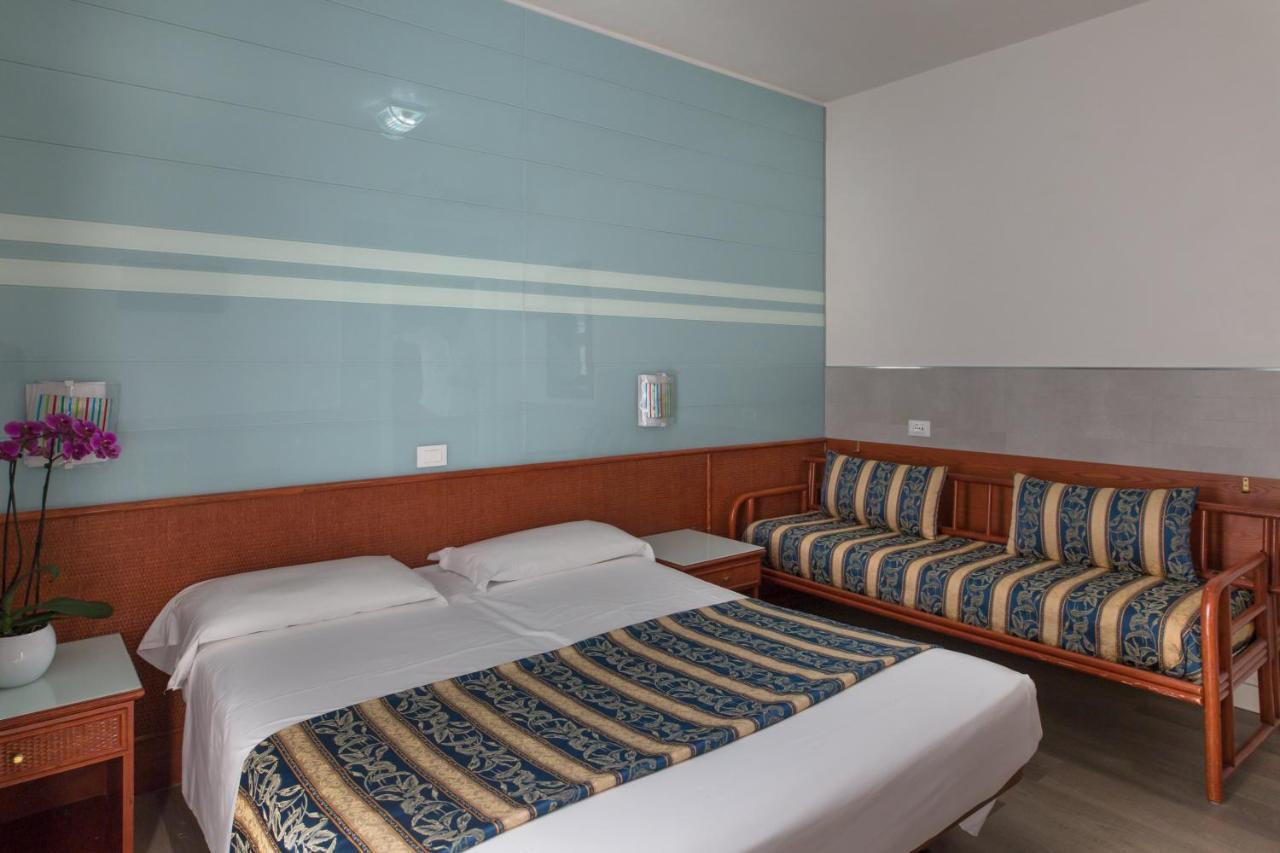 Hotel Colombo Jesolo Extérieur photo